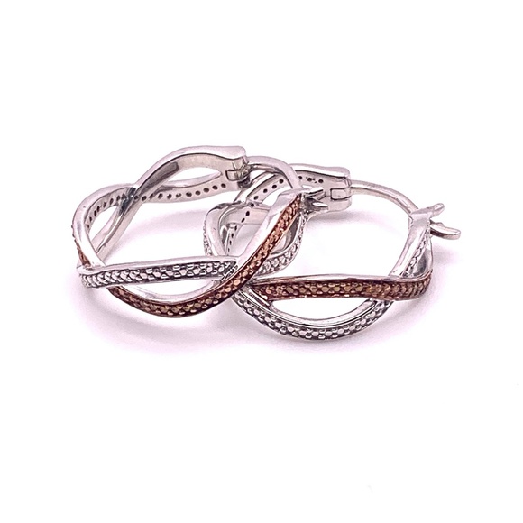 Rhodium two-tone swirl hoop earrings 1/8 tcw - Picture 2 of 7